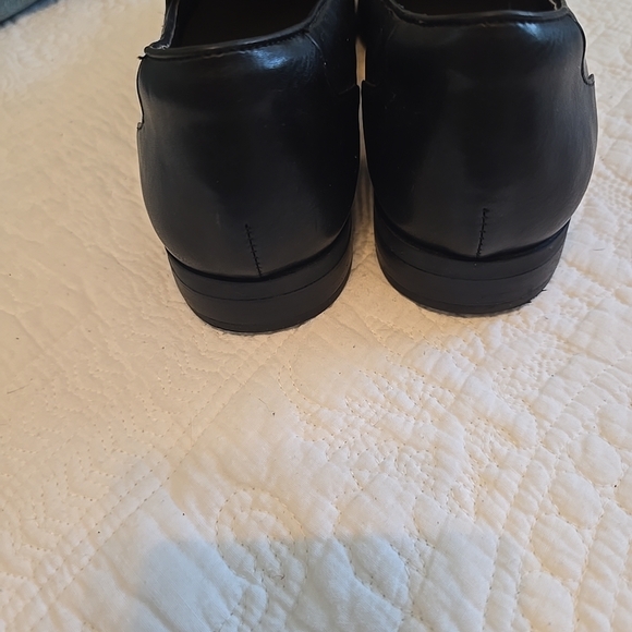 Michael Shannon Black Loafers with Gold Chain - Picture 12 of 12